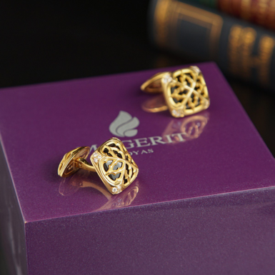 Золоті запонки з подарунковою упаковкою фото