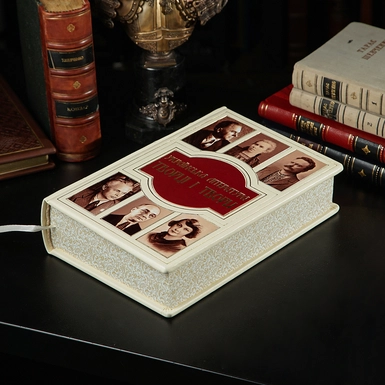 wow видео Книга "Украинская литература. Творцы и Произведения"