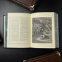 Біблія у розвороті фото 1