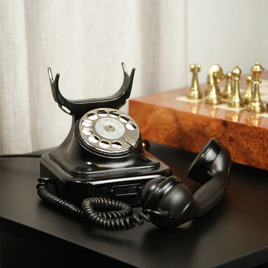 черный телефон фото