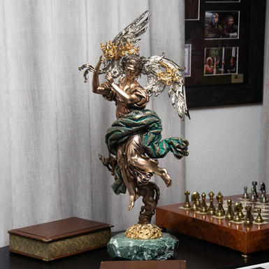 sculpture "Gift of Heaven" by the Ozyumenky brothers photo