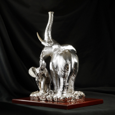 The back side of the statuette photo