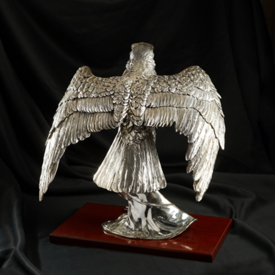 The back side of the statuette photo