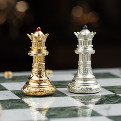 шахова фігура ферзь фото 1