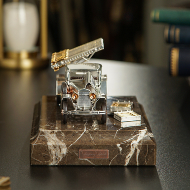 "Реактивная система залпового огня БМ-8-24 на базе  грузовика 1,5 тонны 1941 года" от Евгения Епура, 1:35 фото