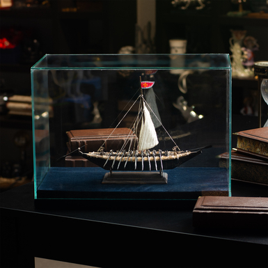 модель човна ручної роботи під склом фото 3