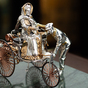 wow video Statuette "The world's first car with an internal combustion engine"
