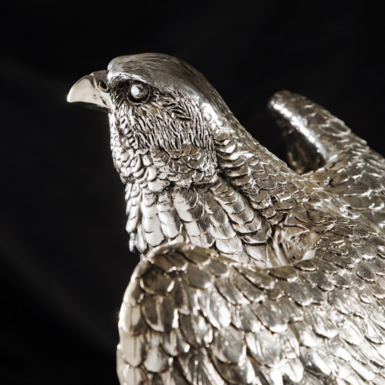 wow video Ceramic sculpture with 925 silver coating "Falcon on a glove"