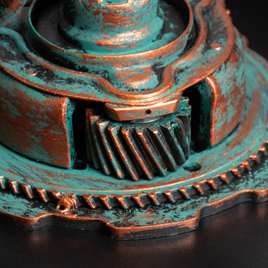 статуетка з металу фото