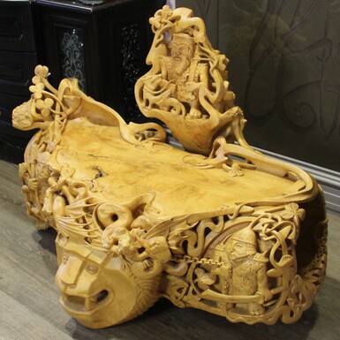 Функциональная скульптура «Скамейка с химерами» от Сергея Костюка фото