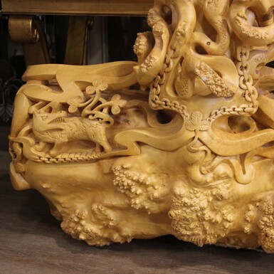 «Скамейка с химерами» фото