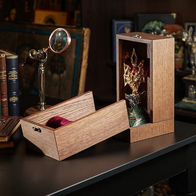 figurine coat of arms photo