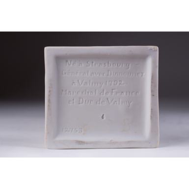 Short biography in French photo