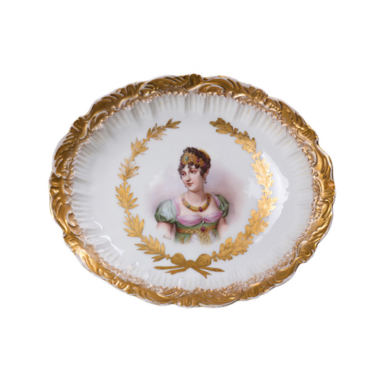 Порцелянова тарілка фото