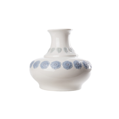 Porcelain vase photo