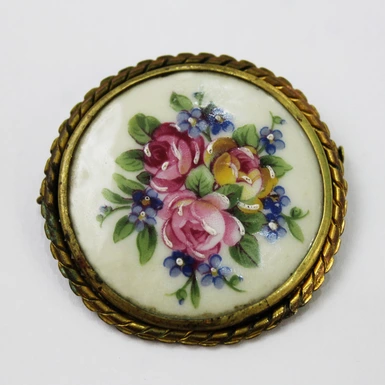 wow video Rare cameo brooch, France, Limoges, 20s of the 20th century