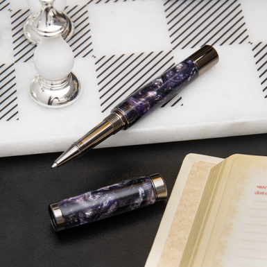 шариковая ручка фото