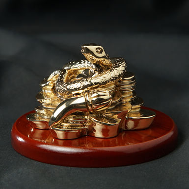 statuette on stand photo