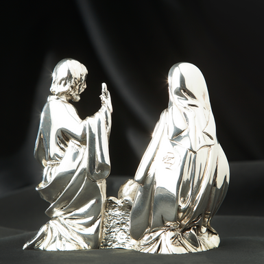 статуетка на підставці фото