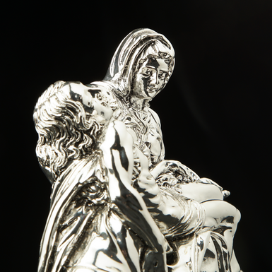 antique style statue photo