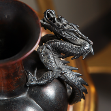 Дракон на вазе фото