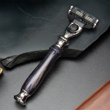 Бритва з дерева та епоксидної смоли фото