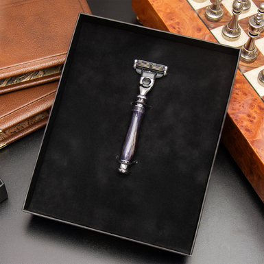 Бритва у коробці фото