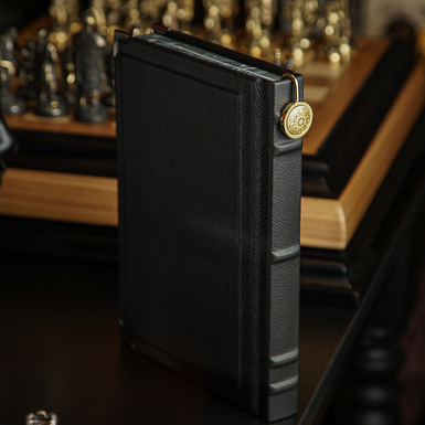 Закладка на книге фото