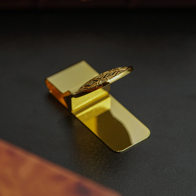 Обратная сторона зажима фото