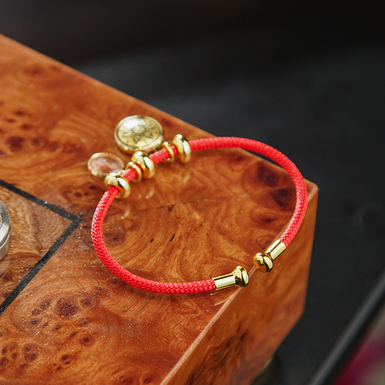 Обратная сторона браслета фото