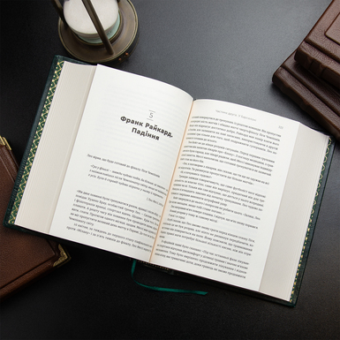 разворот книги фото