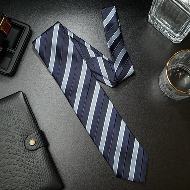 Чоловіча шовкова краватка ручної роботи "Blue" від Brioni фото