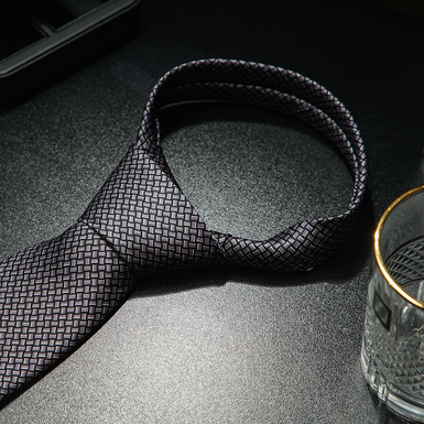 "Back to Black" від Brioni фото