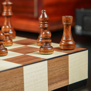 Набор шахмат из ореха и клена фото 1