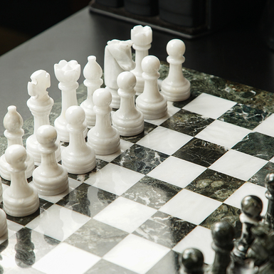 мраморные шахматные фигуры фото 1