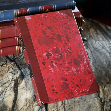 старинная книга в оригинальном переплете фото