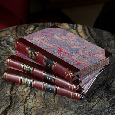 купити антикварну книгу у магазині подарунків фото