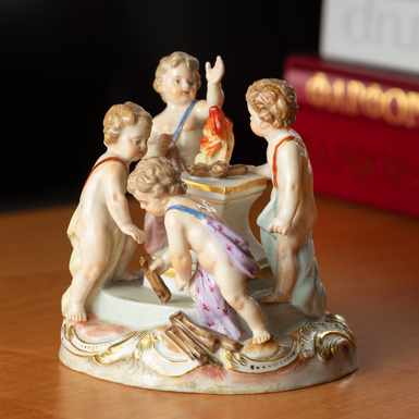 Porcelain figurine photo