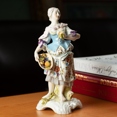 Porcelain figurine photo