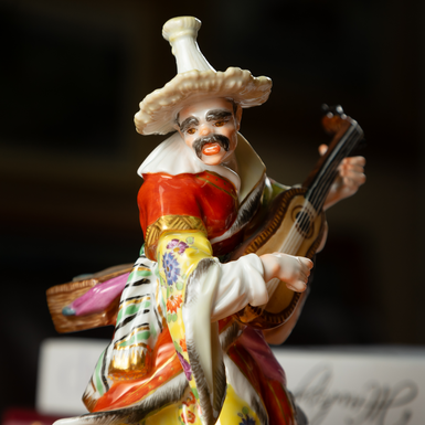 Выражение лица скульптуры фото