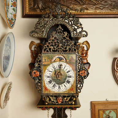 старинные настенные часы фото