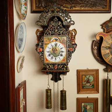 настенные часы в голландском стиле фото