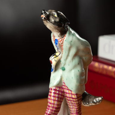 Porcelain figurine photo