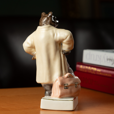 The back side of the statuette photo