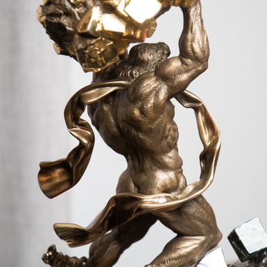 Скульптура из бронзы фото