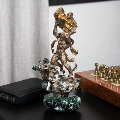 Масштаб статуэтки фото