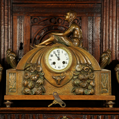 часы с маятником фото