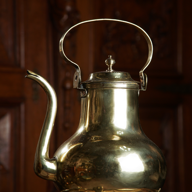 чайник на підставці фото