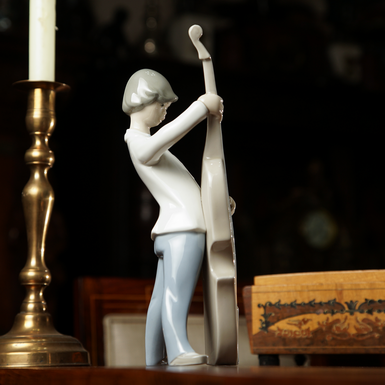 статуэтка в хорошем состоянии фото