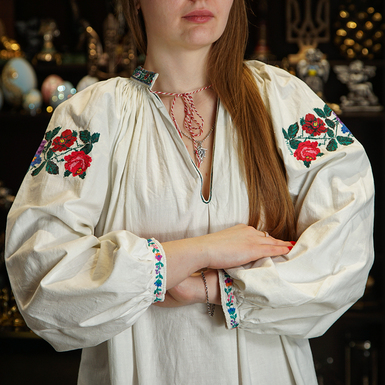 Вышиванка из домотканого полотна фото